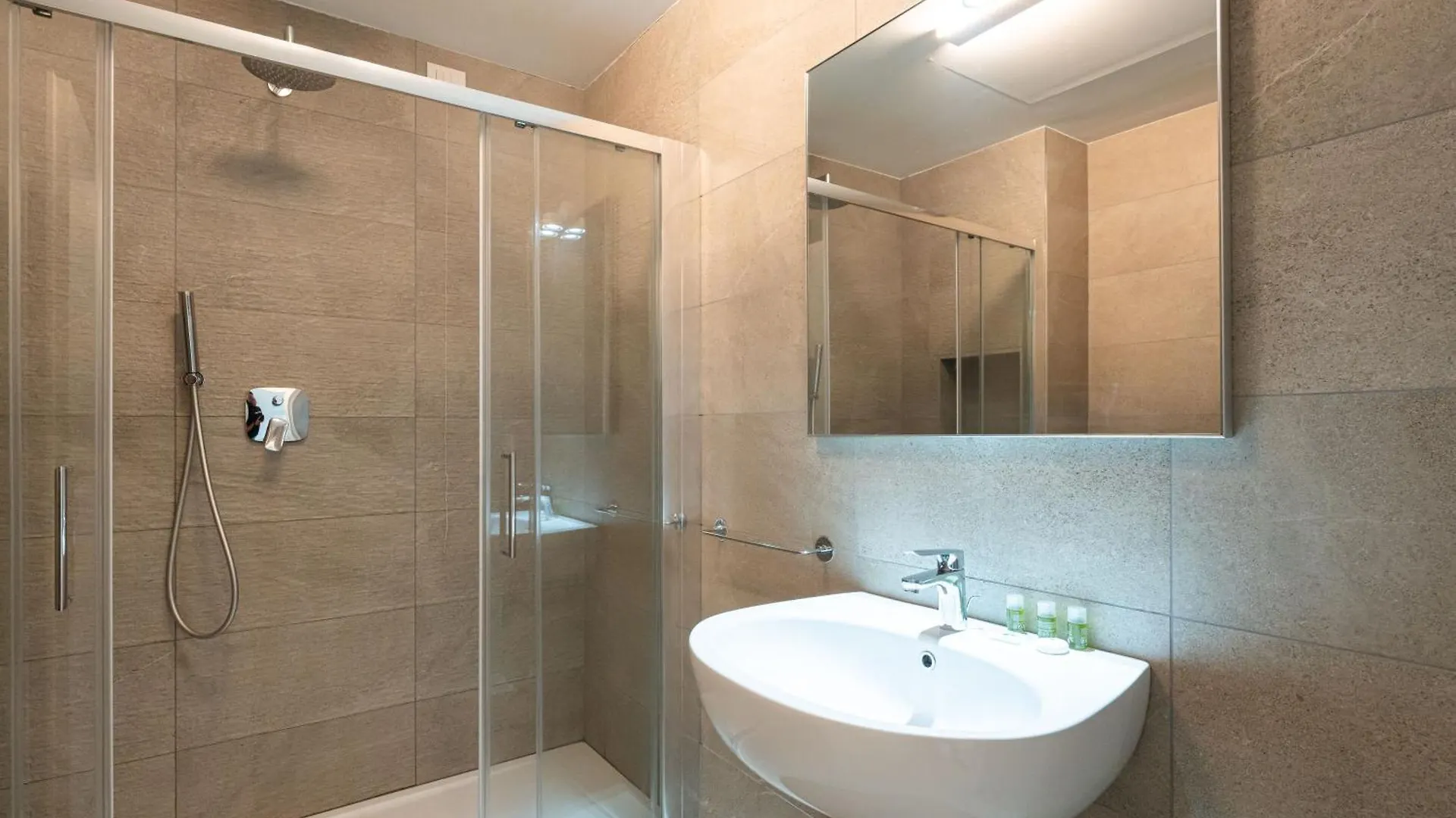 Elegante Bilocale Isola A - Mirable Pm Apartment Milan Italy