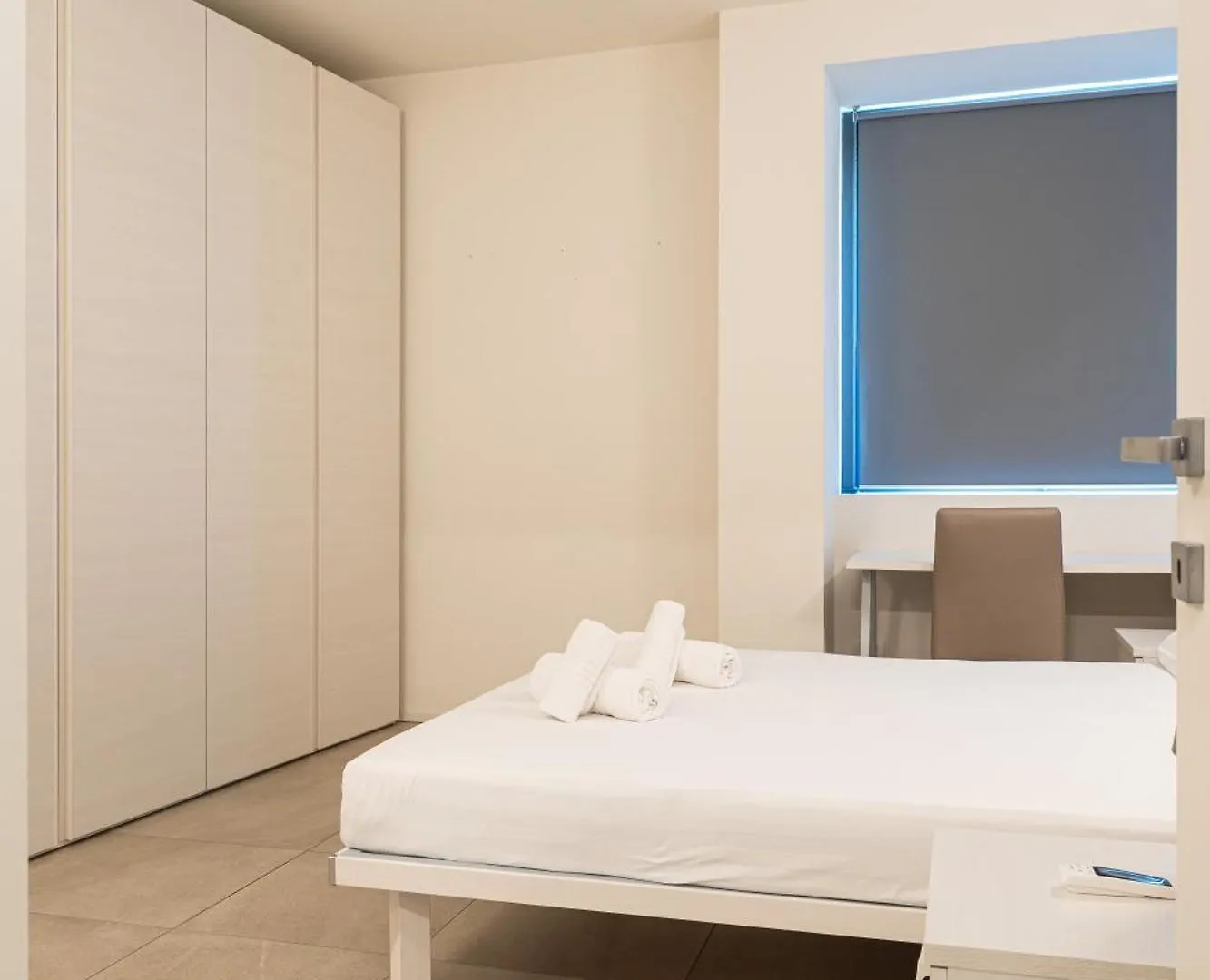 Elegante Bilocale Isola A - Mirable Pm Apartment Milan 0*,  Italy